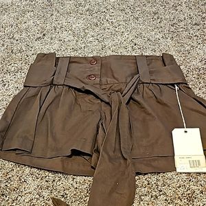 Shorts Rochel.. brown 1 nwt by matix